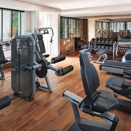 Oasia Resort Sentosa By Far East Hospitality Singapur Dış mekan fotoğraf The gym at the Mandarin Oriental, Munich